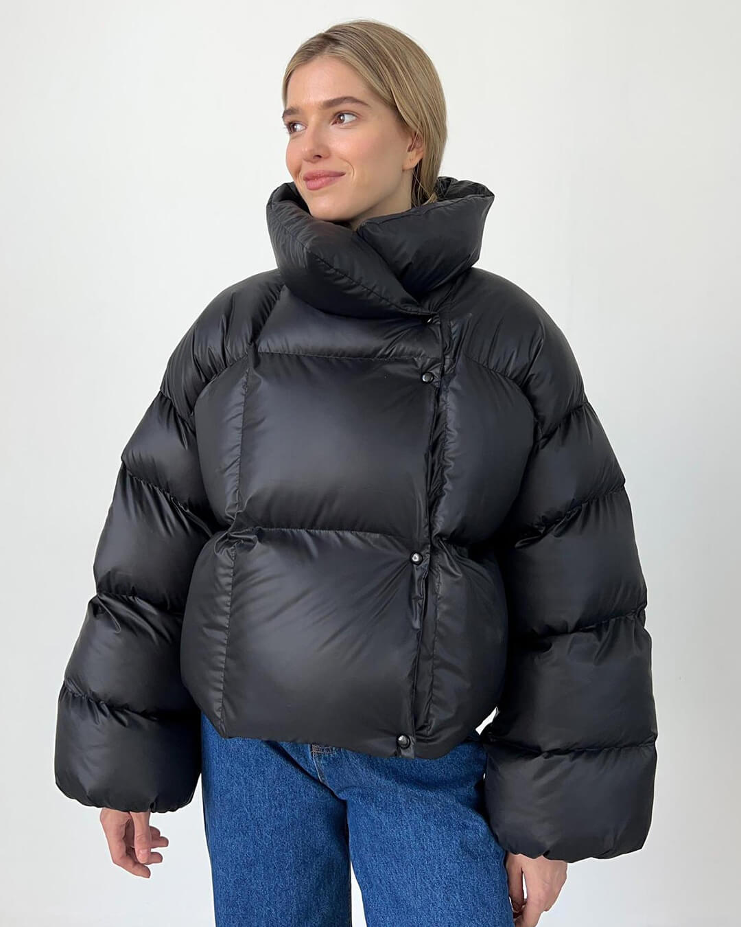 SOKYND Bettina Puffer Jacket in Black