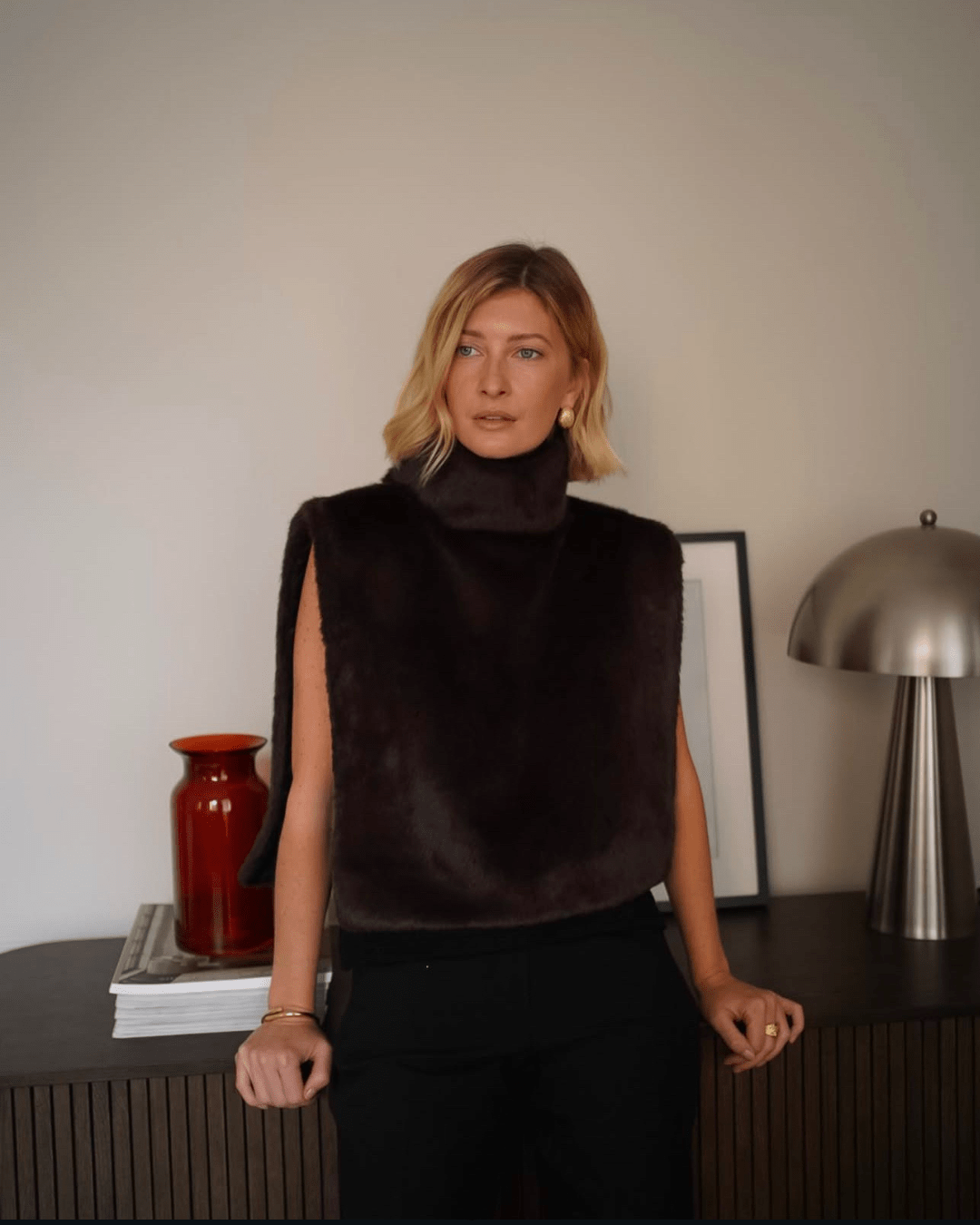 SOKYND Ivonne Faux Fur Turtleneck Vest in Brown
