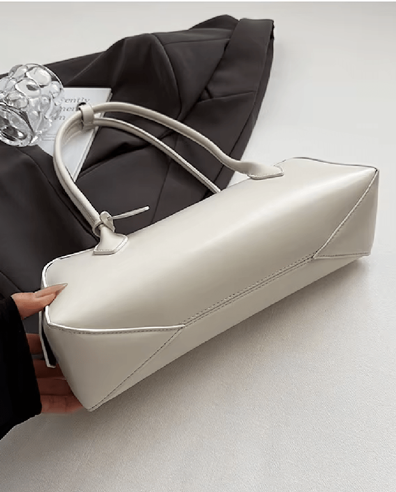 Emily Vintage Leather Baguette Bag