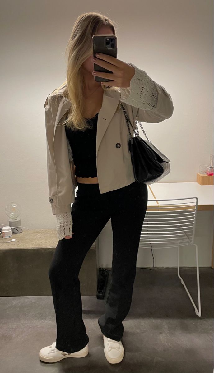 Mara cropped trench coat in ivory | SOKYND