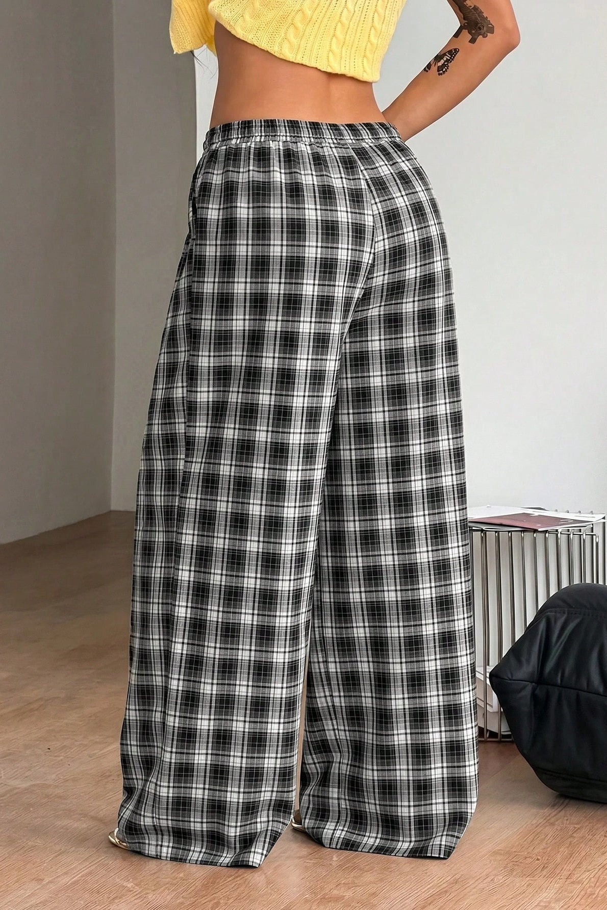SOKYND Naomi Drawstring Wide Leg Plaid Pants PantsSOKYND-172119-BLA-M-41111BlackM