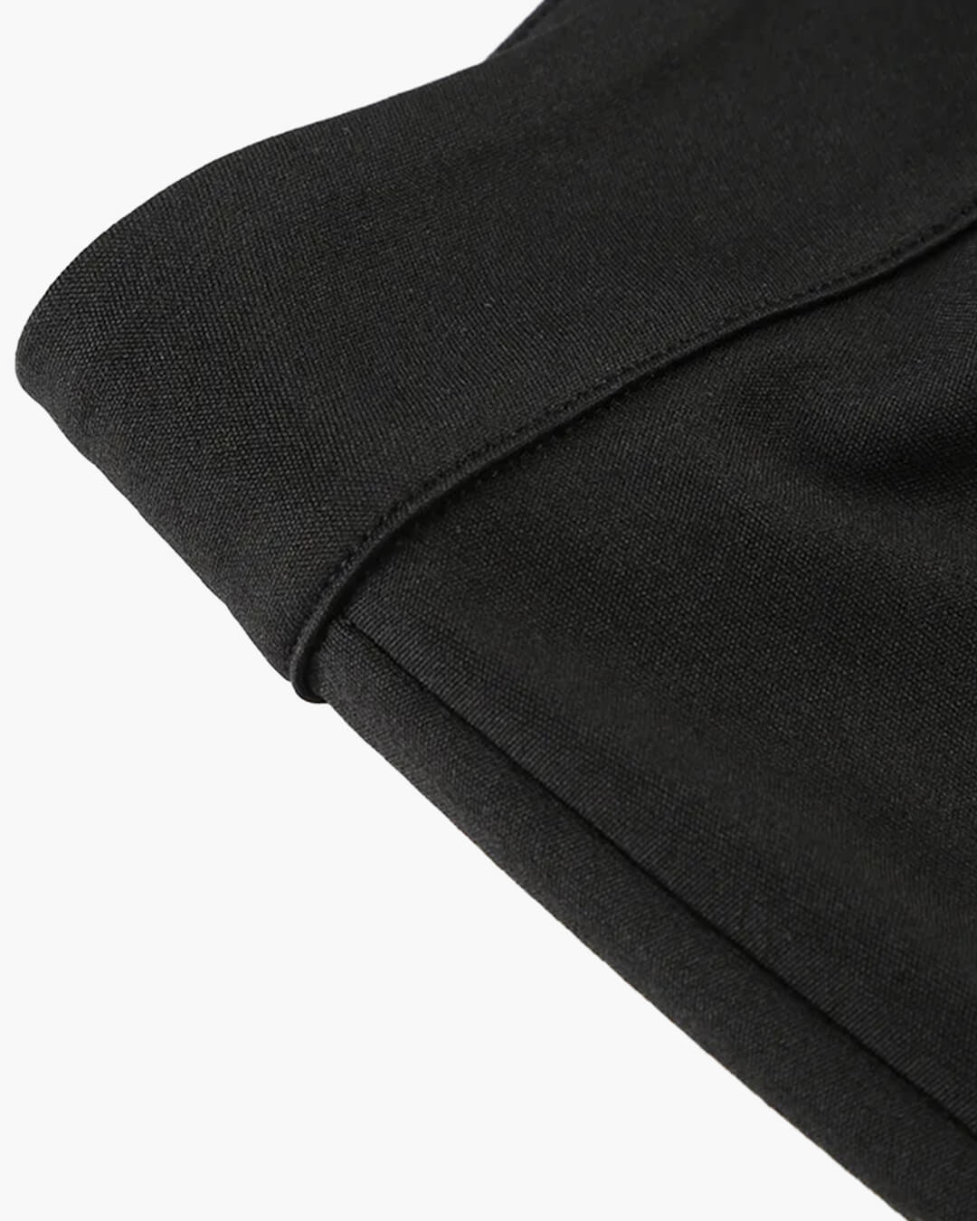 SOKYND Patricia Black Capri Pants BottomsL