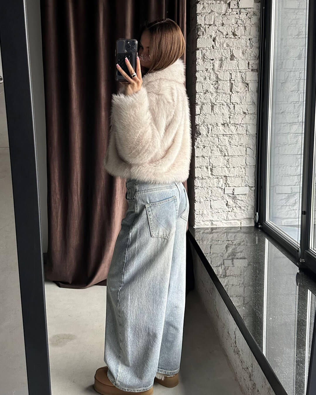 SOKYND Whitney Cropped Faux Fur Jacket Coats & JacketsFr1767625273827039684CreamS